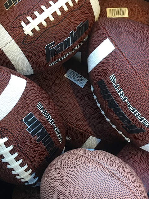 了郧县人的 了郧县人的